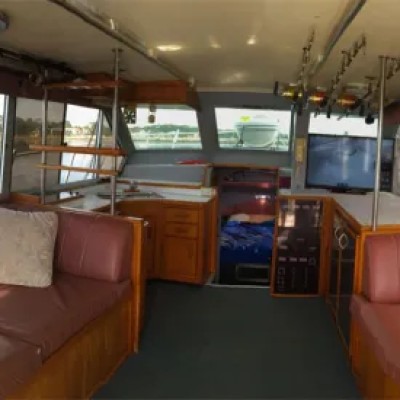 head-hunter-interior