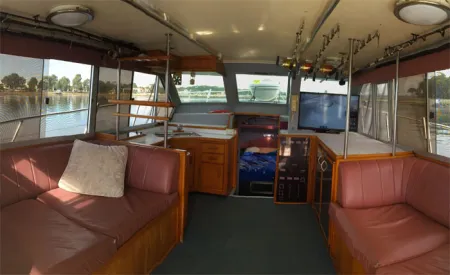 Head Hunter Interior